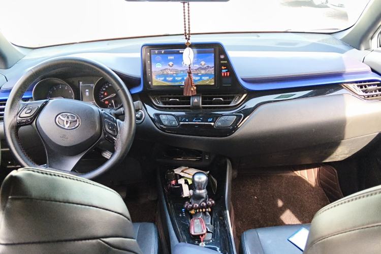 Used Toyota IZOA 2018 2.0L Yichi Version China VI Standard