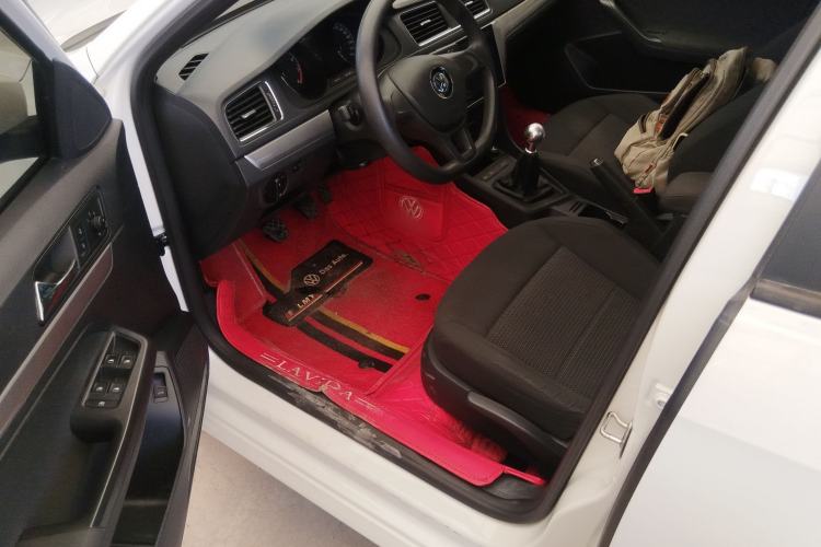 Used Volkswagen Lavida 2018 Classic 1.5L Manual Fashion Edition China VI Standard Driver Seat