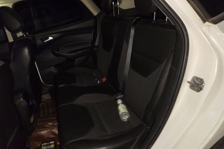 Used Ford Focus 2015 Hatchback 1.6L Automatic Fashion Edition
