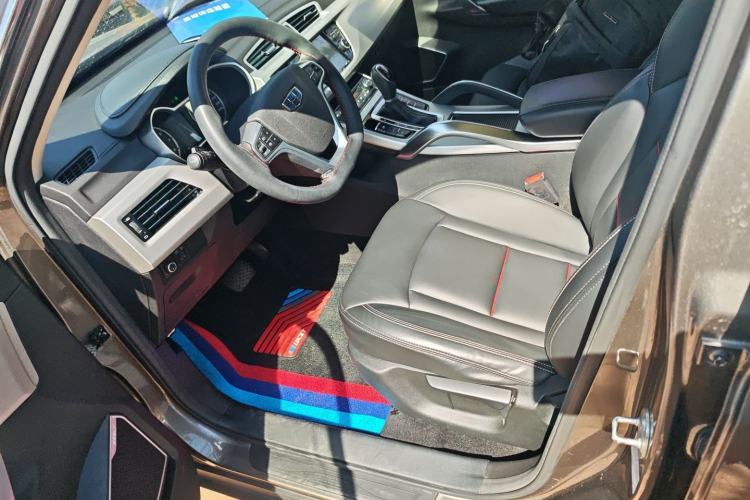 Used Geely Auto Emgrand X7 Sport 2018 1.8TD Automatic Two-Wheel Drive Zhiya Model Left Front Seat