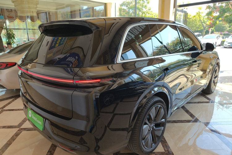 Used Li Auto L8 2025 Ultra Smart Refreshed Edition
