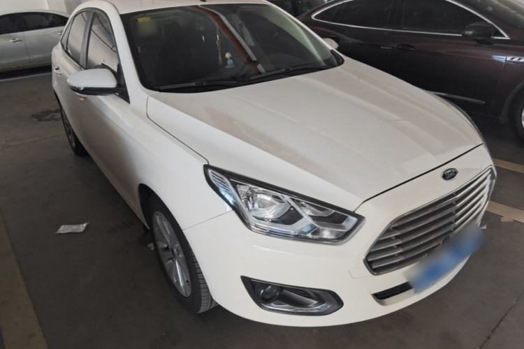 Used Ford Escort 2015 1.5L Automatic Fashion Model