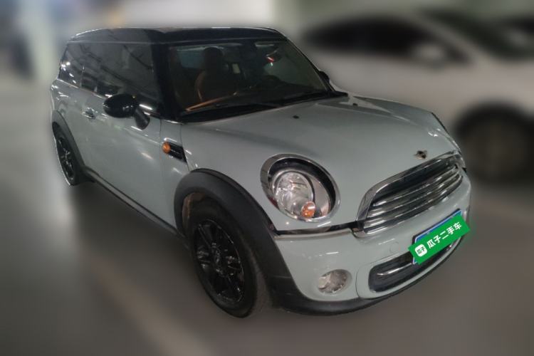 Used MINI Clubman 2011 1.6L COOPER Fun Front Right 45 Deg
