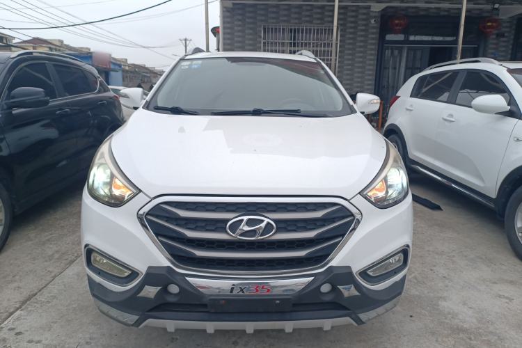 Used Hyundai ix35 2015 2.0L Automatic 2WD Smart Version China V Standard
