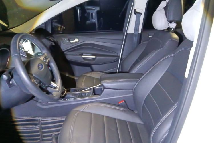 Used Ford Kuga 2019 EcoBoost 180 Two-Wheel-Drive Platinum Edition China VI Standard
