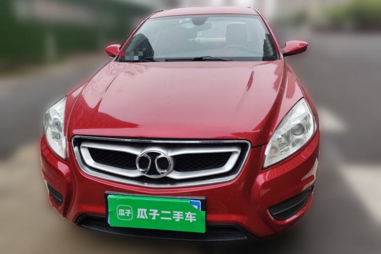Used BAIC Senova D50 2014 1.5L manual standard version Front