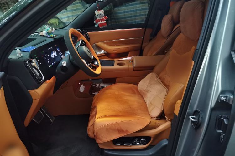 Used Hima AITO M8 2025 Extended-Range Ultra Version 53.4 kWh 5-Seater Edition