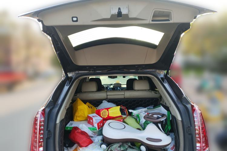 Used Cadillac SRX 2014 3.0L Elite Model Trunk