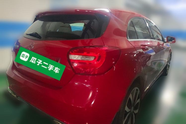 Used Mercedes-Benz A-Class 2015 A 200 Fashion Model Rear Right 45 Deg