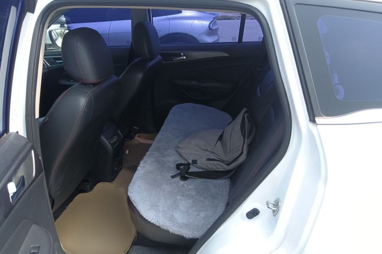 Used CHANGAN CS75 2014 2.0L Manual Luxury Version China IV Standard
