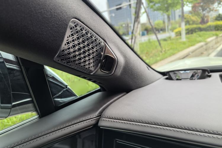 Used Denza Z9 2024 1100 km Four-Wheel Drive Max Version