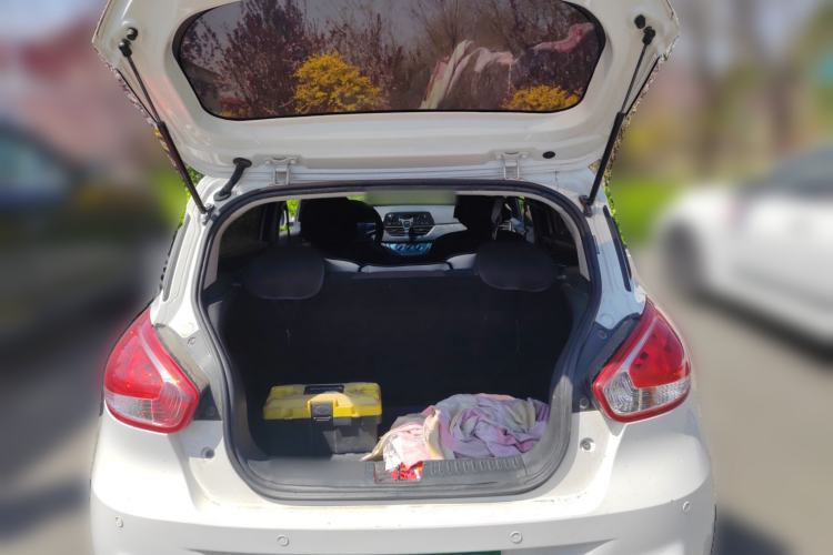 Used Baojun 310 2016 1.2L manual Comfort trim level Trunk