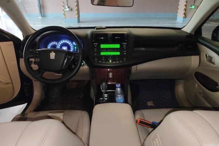 Used Toyota Crown 2010 2.5L Royal Leather Sunroof Edition Center Console