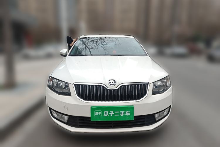 Used Skoda Octavia 2015 1.6L Manual Yijie Edition
