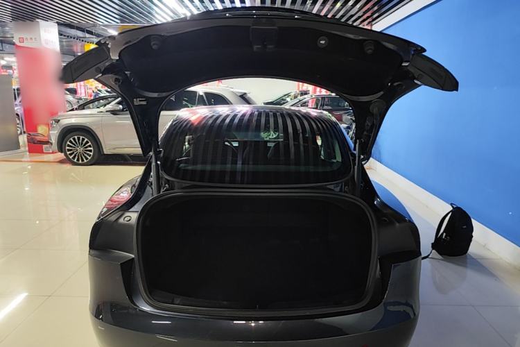Used Tesla Model 3 2023 Long-Range All-Wheel-Drive Version Trunk