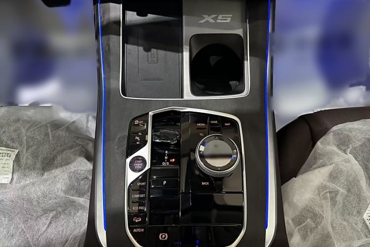 Used BMW X5 2025 Model, xDrive 30Li Prestige M Sport Night Package
