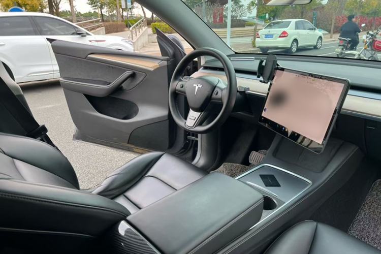 Used Tesla Model Y 2022 Revised Version Rear-Wheel Drive Interior 3