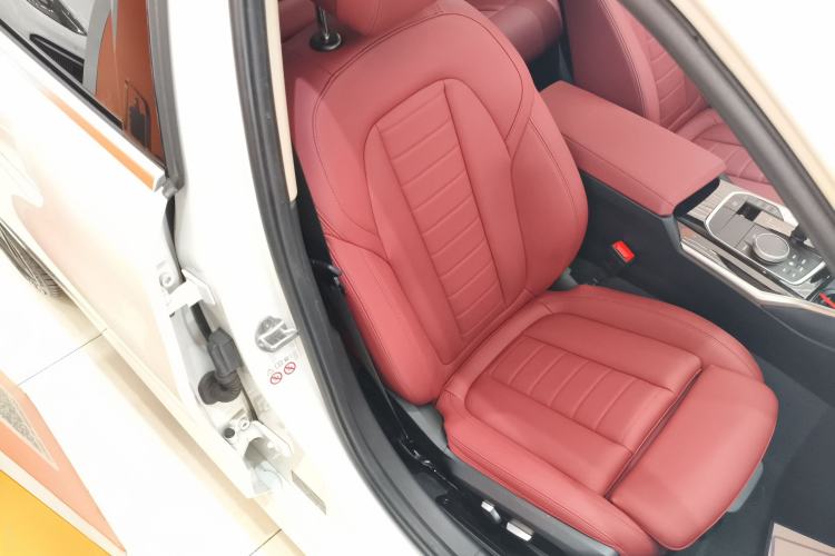 Used BMW 3 Series 2021 Facelifted 320Li M Sport Package Right Front Seat