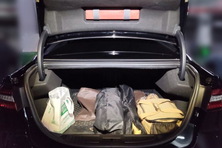 Used Ford Taurus 2019 EcoBoost 245 Comfort Edition Trunk