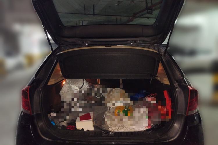 Used BMW X1 2010 xDrive25i Trunk