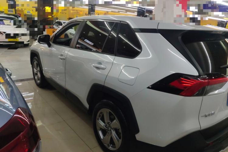 Used Toyota RAV4 2021 2.0L CVT Two-Wheel Drive Fashion Edition