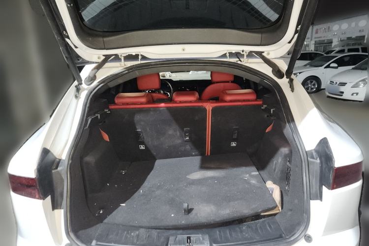 Used Jaguar E-PACE 2024 All-New R-DYNAMIC S Sport Edition Trunk