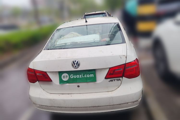 Used Volkswagen Jetta 2013 1.4L Manual Comfort Model
