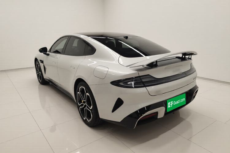 Used Xiaomi Auto SU7 2024 Four-Wheel Drive Ultra-Long Range Advanced Intelligent Driving Max Edition Exterior 2