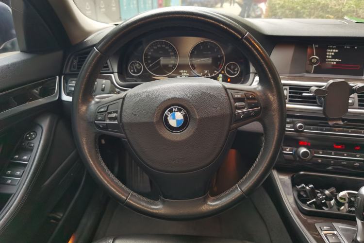 Used BMW 5 Series 2013 525Li Leading Model