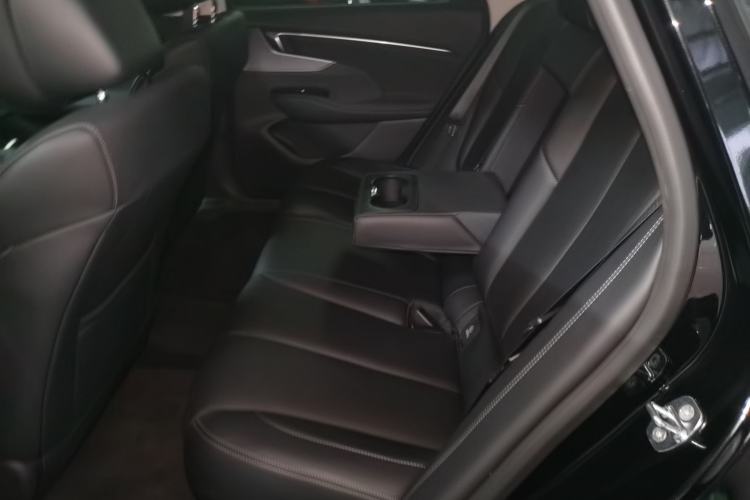 Used Buick LaCrosse 2025 28T Platinum Edition
