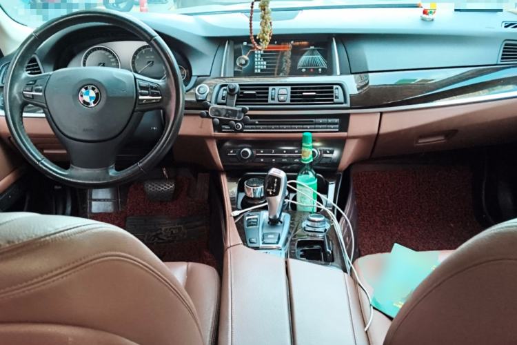 Used BMW 5 Series 2014 525Li Leading Model
