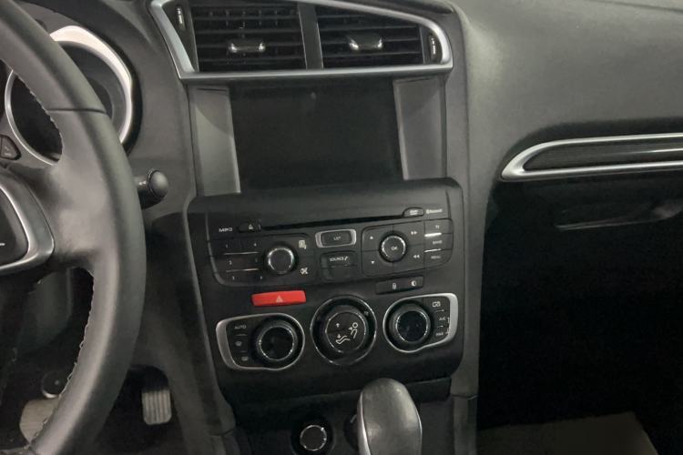 Used Citroen C4L 2014 1.8L Intelligent Drive Automatic Dynamic Model Audio And AC Panel