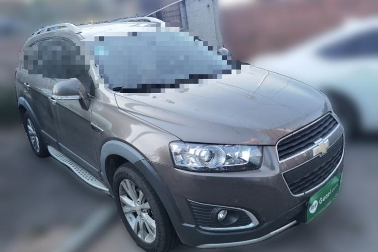 Used Chevrolet Captiva 2015 2.4L 4x4 Flagship Edition 7-Seater
