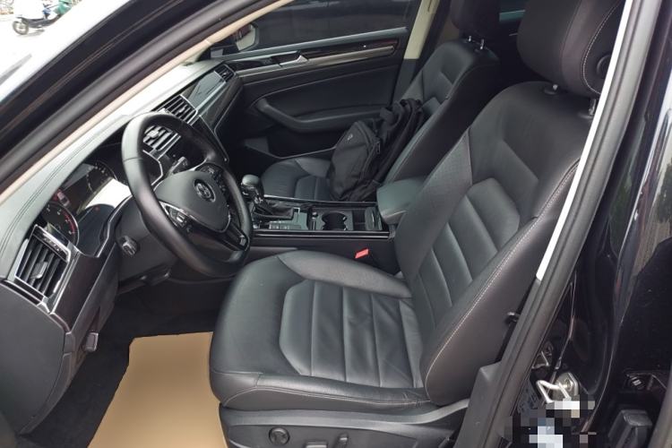 Used Volkswagen Phideon 2019 380TSI Two-Wheel Drive Business Edition China VI Standard