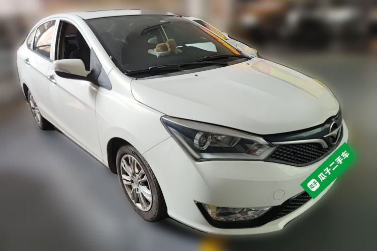 Used Haima M3 2016 1.5L Manual Comfort Model with Sunroof Front Right 45 Deg
