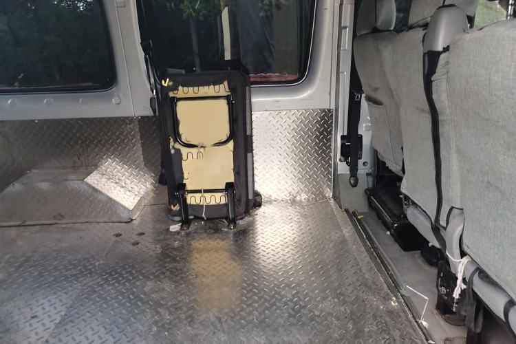 Used Foton Toano 2020 2.5T Manual Tongtu Short Wheelbase Flat Roof 5/6/7-Seater 4J25TC3