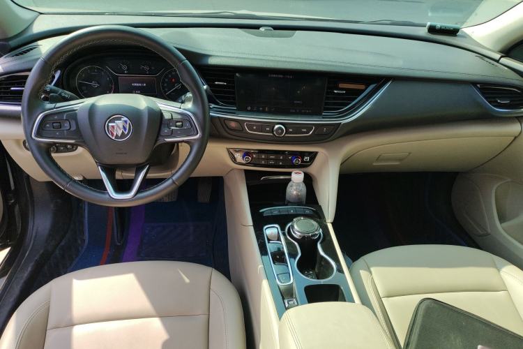 Used Buick Regal 2020 552T Elite Edition Center Console