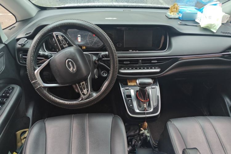 Used GAC Trumpchi M6 2019 270T DCT Luxury Edition (6-seater) China VI Center Console