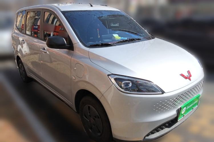 Used Wuling Hongguang New Energy 2025 Extended-Range Hybrid 50KM Comfort Version
