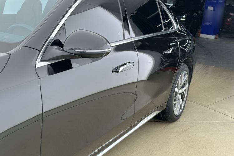 Used Mercedes-Benz E-Class 2024 E 300 L Stylish Model Exterior 6