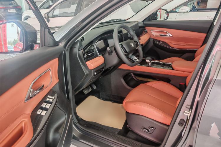 Used CHANGAN CS75 2026 Model PRO 1.5T DCT Prestige 7-Seater
