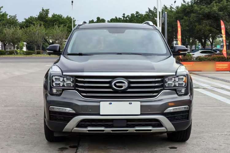 Used GAC Trumpchi GS8 2017 320T Two-Wheel Drive Luxury Smart Connectivity Version (7 Seats)
