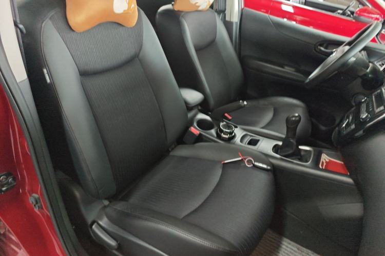 Used Nissan Tiida 2014 1.6L Manual Smart Model Right Front Seat