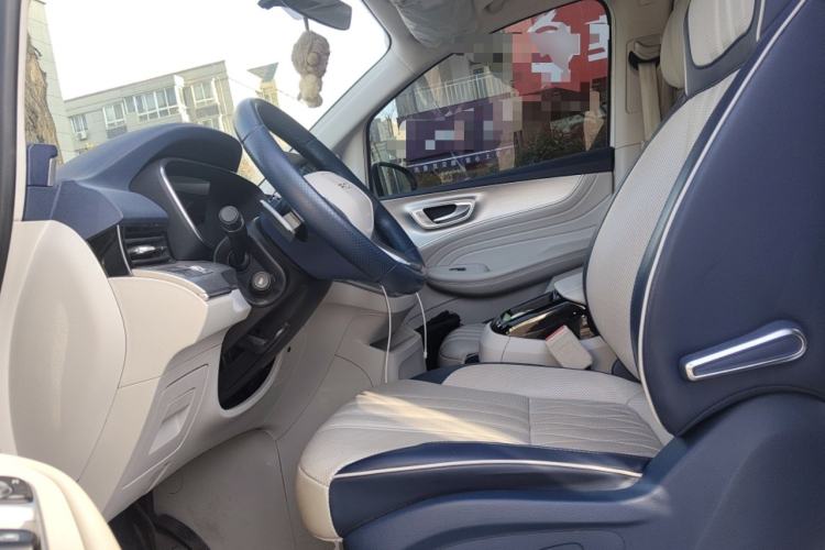 Used Roewe iMAX8 2022 400TGI Celebration Edition
