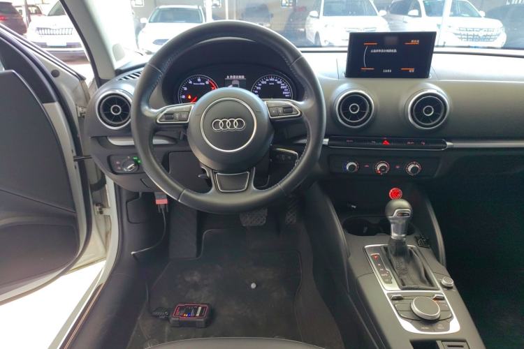 Used Audi A3 2015 Limousine 35 TFSI Millionth Anniversary Intelligent Leading Model
