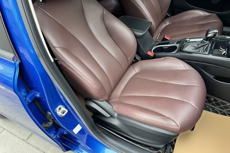 Used Roewe i5 2020 1.5L Automatic 4G Connected Linghao Edition