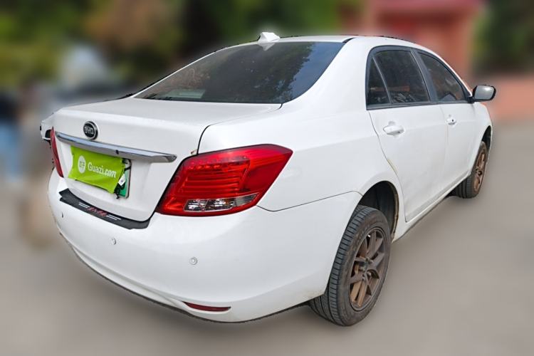 Used BYD e5 2018 450 Smart Connect Enjoyment Version
