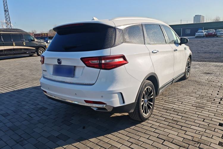 Used TRAUM S70 2018 1.5T Automatic Luxury Model 5 Seats
