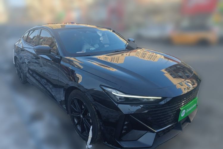 Used CHANGAN UNI-V 2022 1.5T Smart Navigation Version