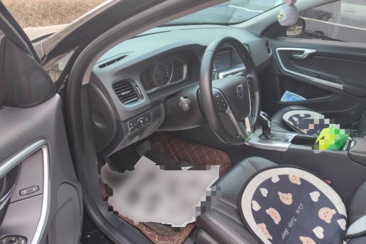 Used Volvo V60 2013 T5 Zhiya Edition